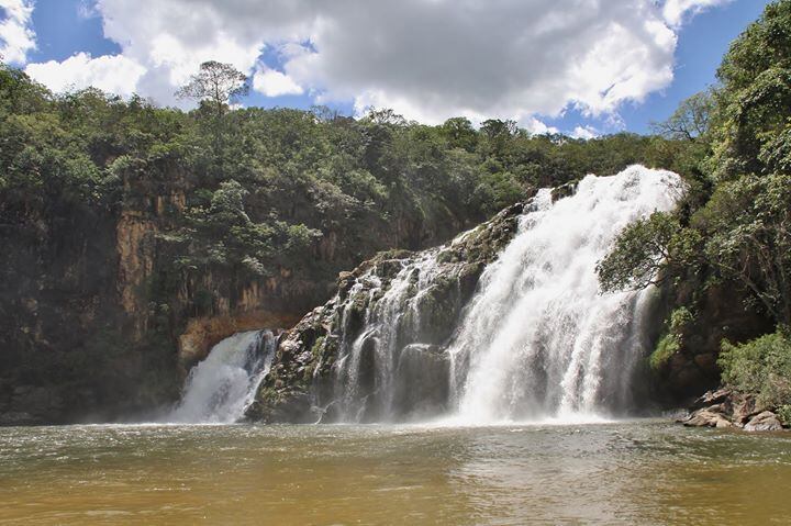 Tromba d'água arrastou seis pessoas na tarde de sábado