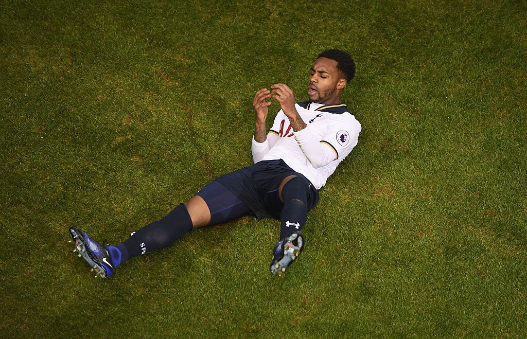 Rose disse não acreditar que ele ou seus companheiros recebem um salário justo pelo que desempenham em campo. "Eu sei do meu valor e vou ter certeza que serei pago o quanto valho", avisou o lateral