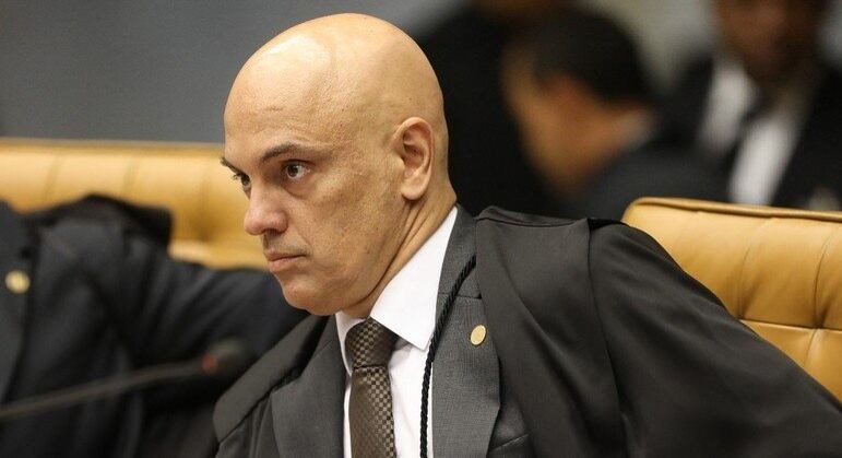 O ministro Alexandre de Moraes é relator das duas ações em análise no plenário virtual sobre os decretos de armas