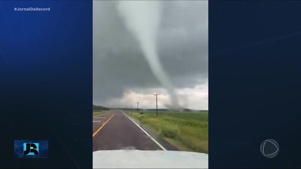 Tempestade atinge a região norte dos EUA; ventos chegaram a mais de 100 km/h