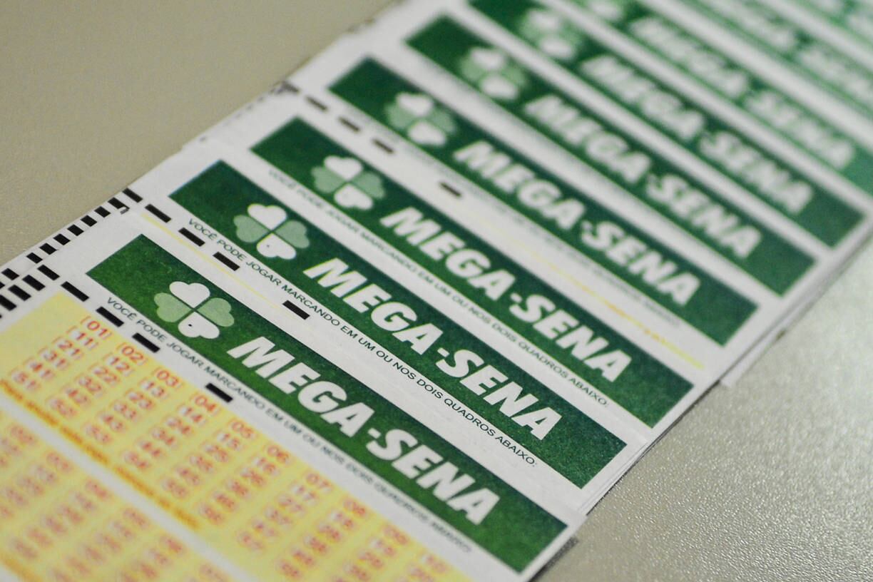 O valor de uma aposta simples da Mega é de R$ 4,50