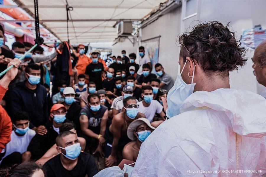 Equipe médica relata 'enorme desconforto pisicológico' em passageiros