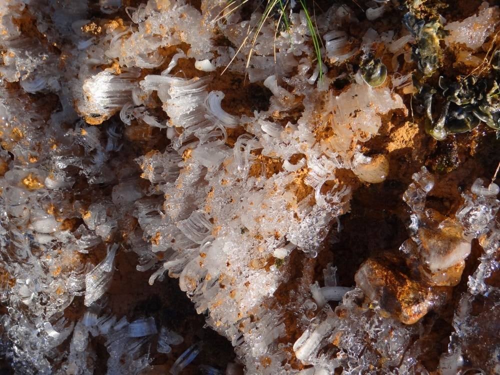 Gelo, gelo, gelo e frio para todos os lados