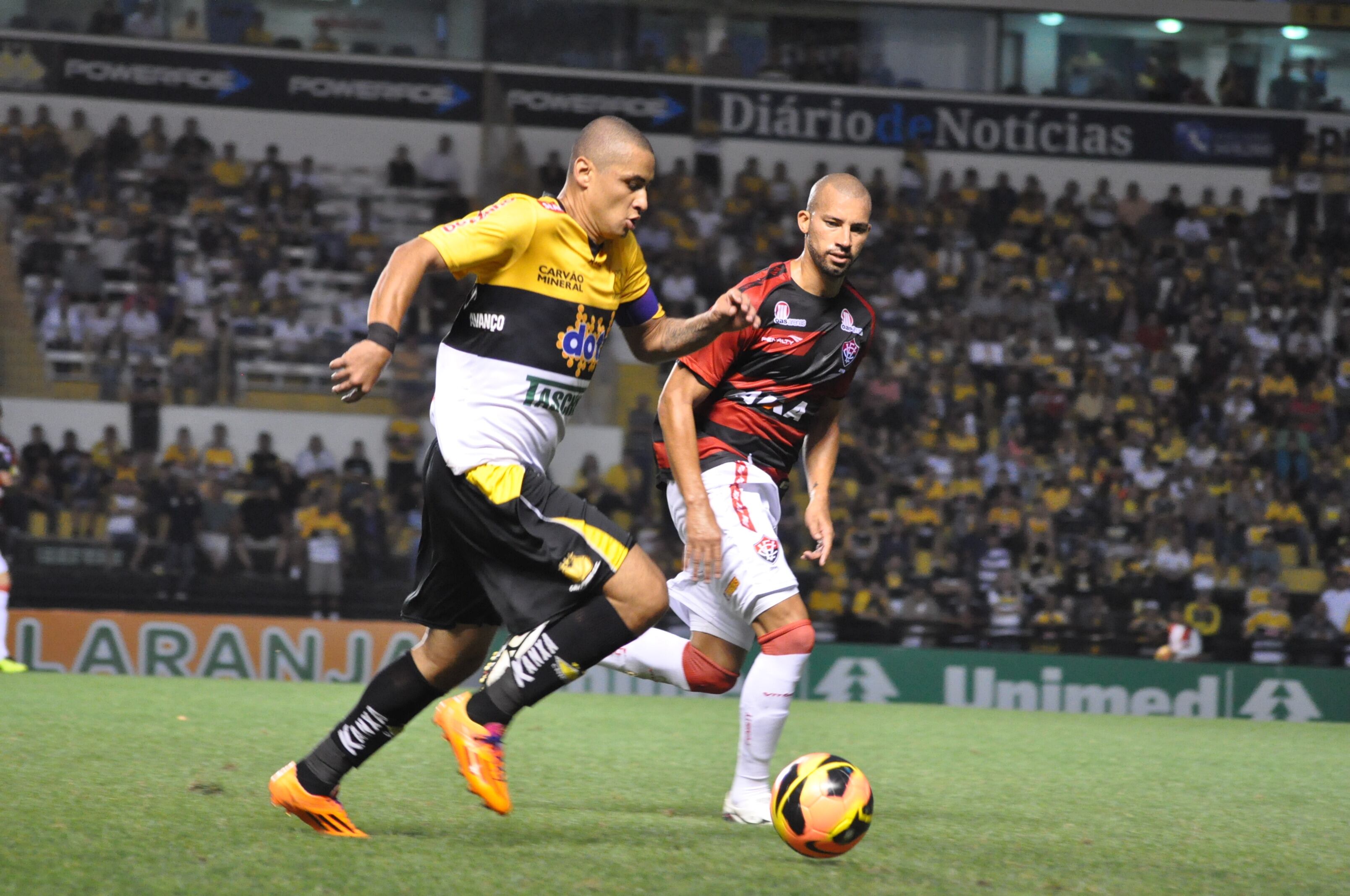 Criciúma e Vitória não saíram do empate em Santa Catarina
