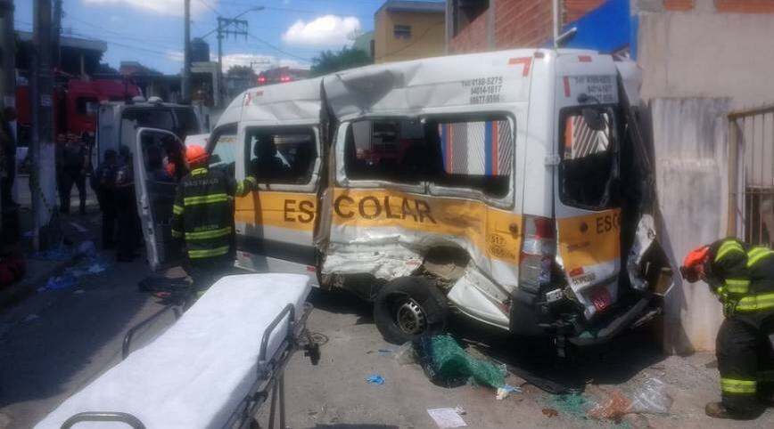 Acidente grave deixou pelo menos 15 feridos na Grande SP