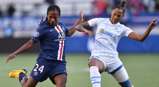 Formiga vai para quinto ano contratada pelo Paris Saint-Germain