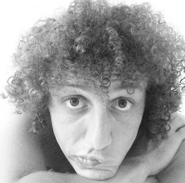 2) David Luiz ficou chateado e fez biquinho, porque Djokovic já posou com outros jogadores