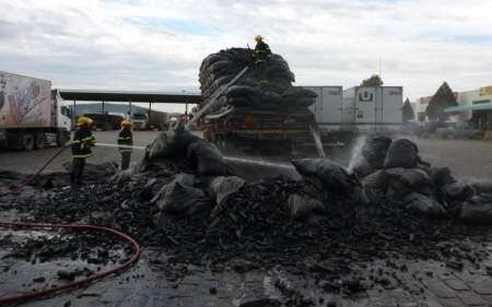 Parte da carga foi retirada do veículo