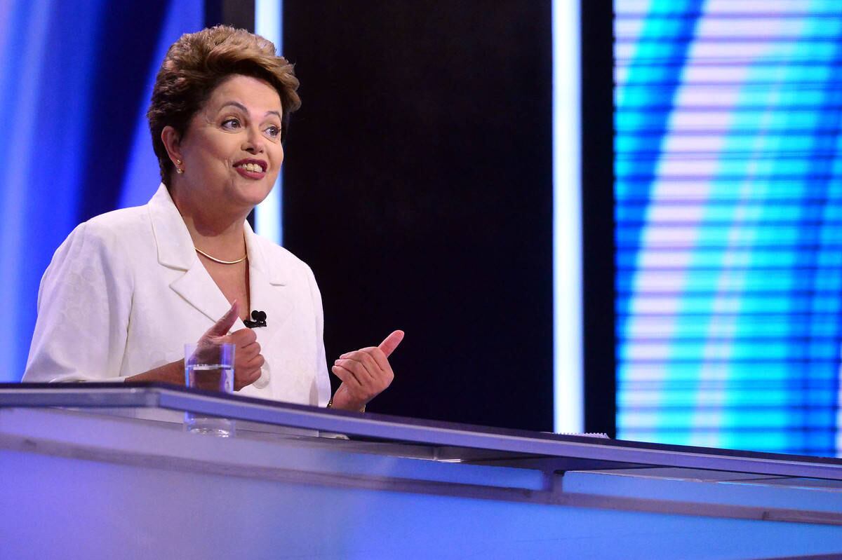 Dilma Rousseff (PT) criticou as obras de infraestrutura feitas nos governos de Fernando Henrique Cardoso (1994-2002): "Esse é um dos motivos que a gente não tem racionamento de energia". Leia mais