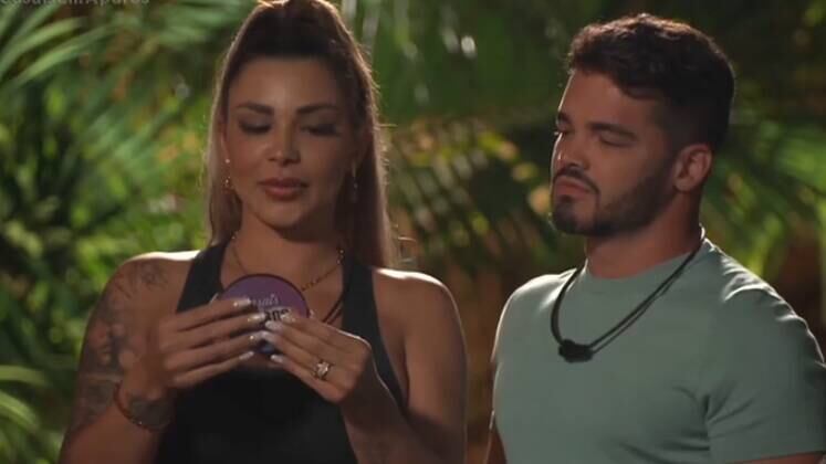 Mas houve uma reviravolta! Fábio e Jenny foram os competidores que mais receberam fichas e se tornaram o Casal Estrela do episódio