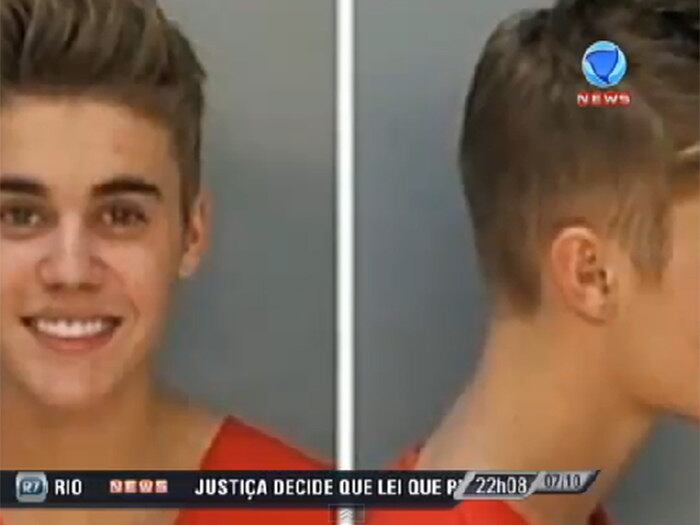 

Recentemente, o cantor foi detido no Canadá por conta de uma
denúncia de agressão e direção perigosa após um acidente de um quadriculo e uma
minivan

