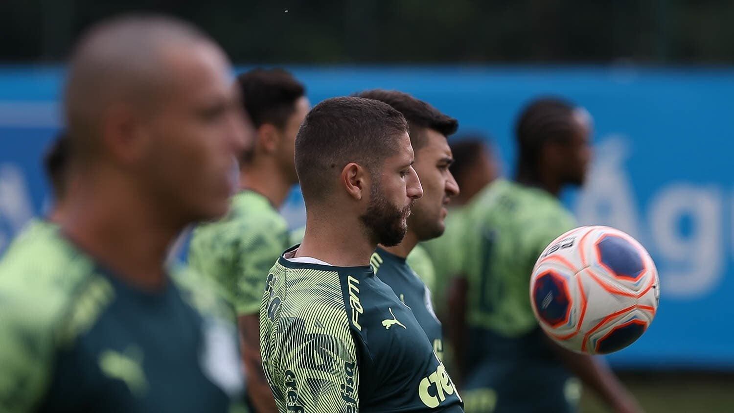 Camisa 8: Zé Rafael tem apenas quatro jogos no torneio. Disputará sua segunda edição