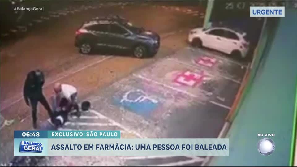 Assalto a farmácia acaba com uma pessoa baleada em Carapicuíba (SP)