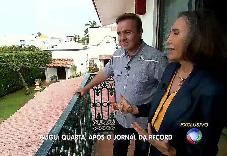 E mostrou todos os ambientes em que viveu por 25 anos ao lado de Roberto Bolaños, o Chaves

• Florinda Meza abre as portas de sua casa no México e fala sobre o marido Roberto Bolaños, o Chaves
