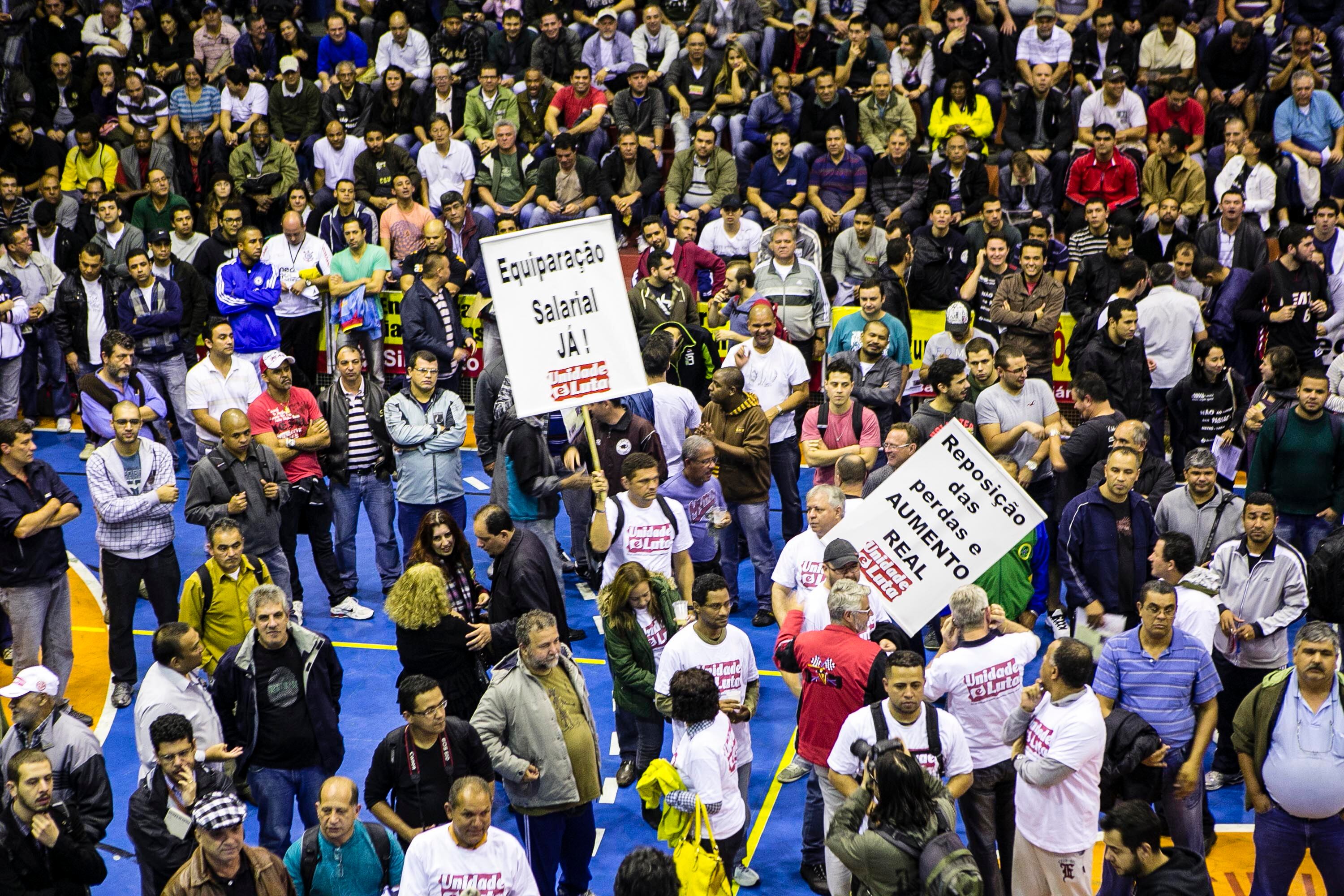 Metroviários votaram para adiar greve até a próxima semana