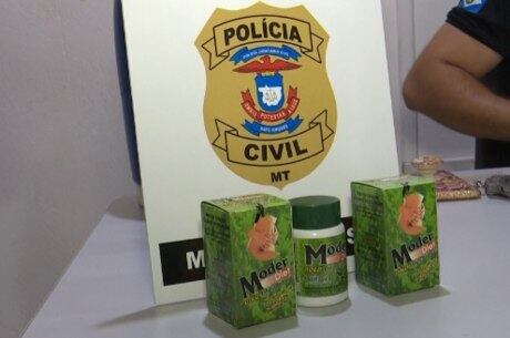 Três frascos do remédio foram apreendidos