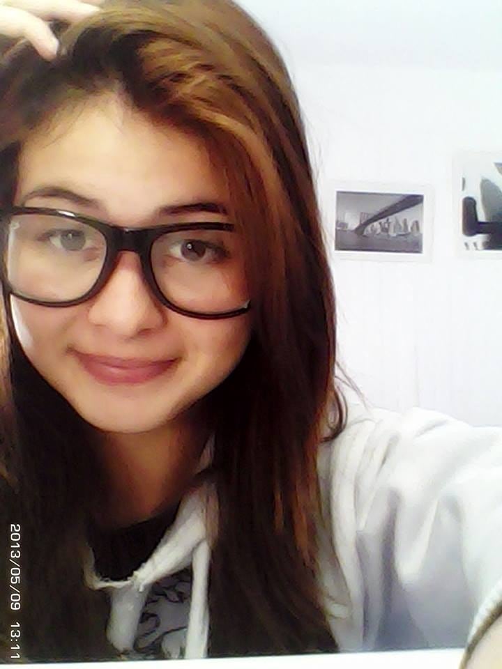 
Revoltados, moradores destruíram o parque onde corpo de garota foi encontrado