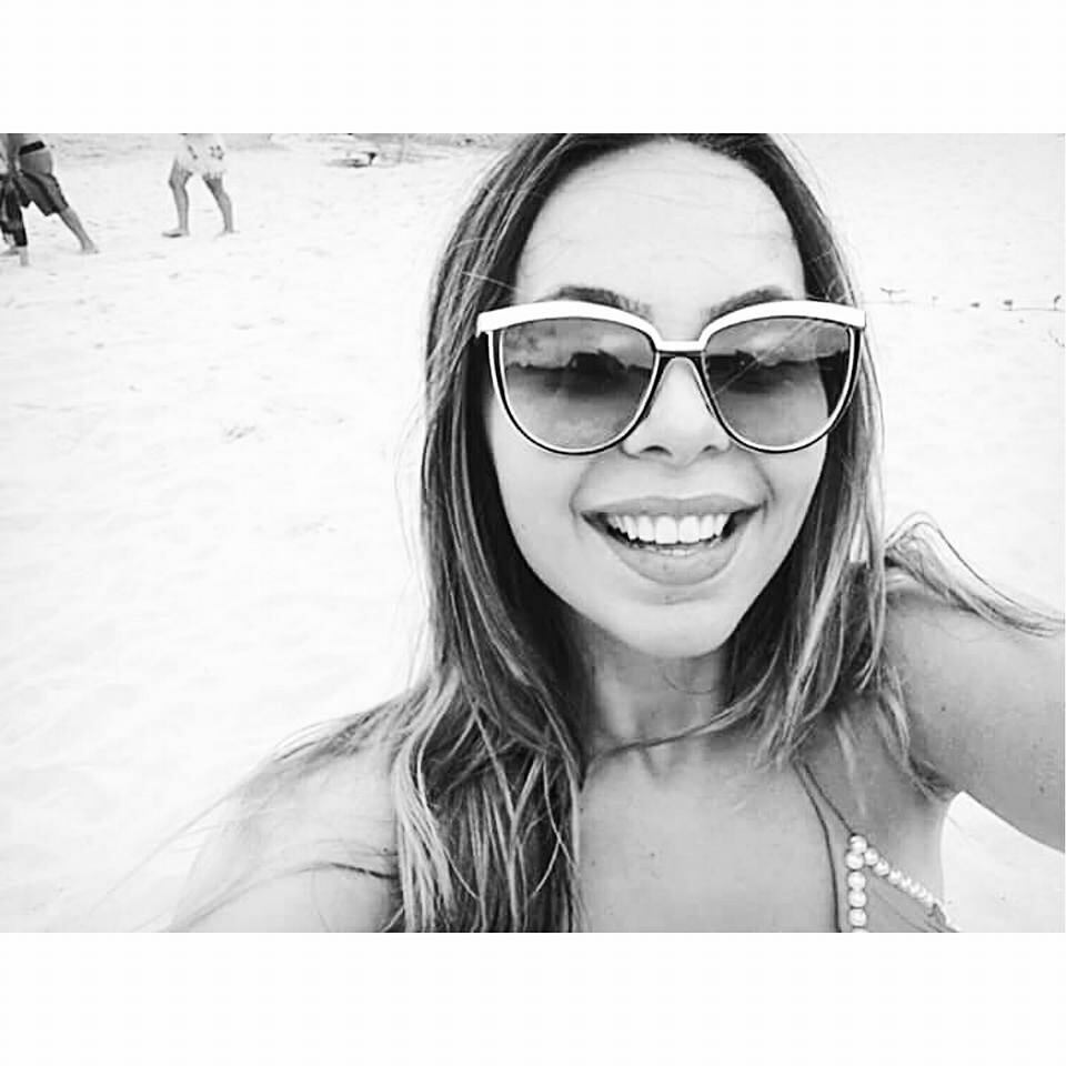 Na época, Danilo e o ex-namorado da jovem chegaram a ser
levados para a delegacia, mas foram liberados pouco tempo depois por falta de
provas. Thaysa está internada em um hospital de Umuarama (PR) e
continua em coma
Veja mais informações sobre o caso na RicTV 