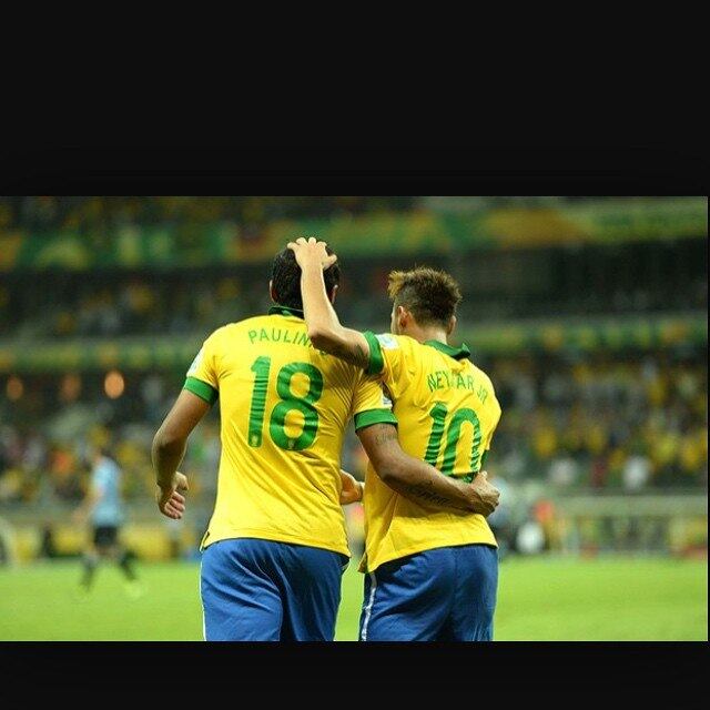 Paulinho deixou a ex-rivalidade entre Santos e Corinthians de lado para dar os parabéns ao camisa 10 do Brasil.

- Parabéns irmão @neymarjr !!!muita paz,saúde e sucesso, Deus te abençoe.