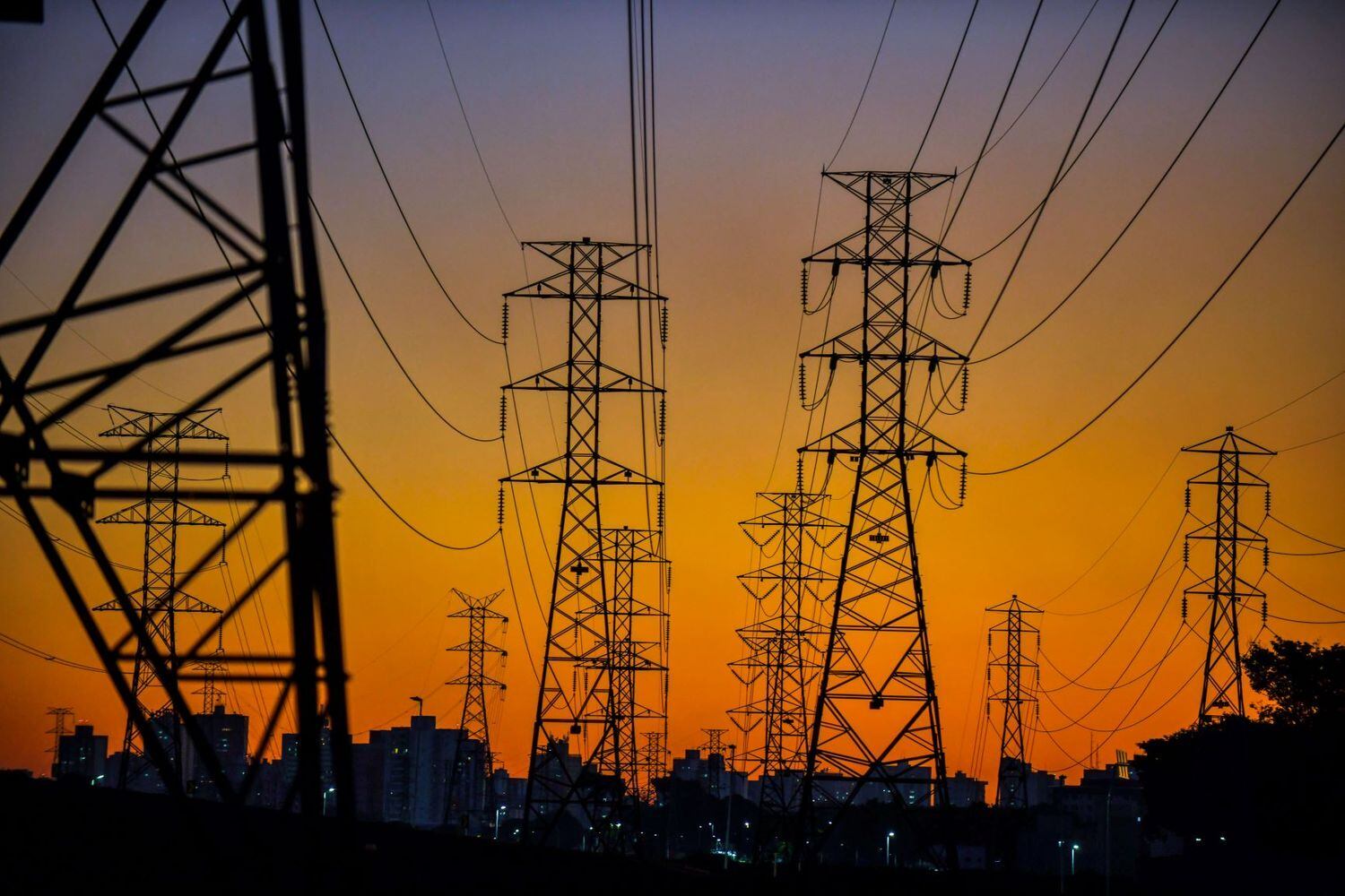 Leilão da Aneel movimenta R$ 7,3 bilhões
