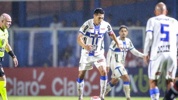 2 - Água Santa levou a melhor no último jogo entre as equipes
O Netuno, por sua vez, está no grupo B, o mesmo do Palmeiras, e na segunda colocação, com sete pontos em cinco jogos. O time de Diadema foi vice-campeão do Campeonato Paulista 2023, passando inclusive pelo São Paulo