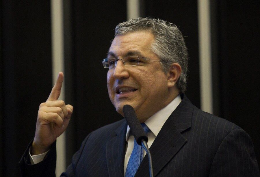 Padilha repudia envolvimento de seu nome com operação da PF e cita não celebração de contrato da Labogen com o Ministério da Saúde como maior prova de que não tem ligação com o doleiro