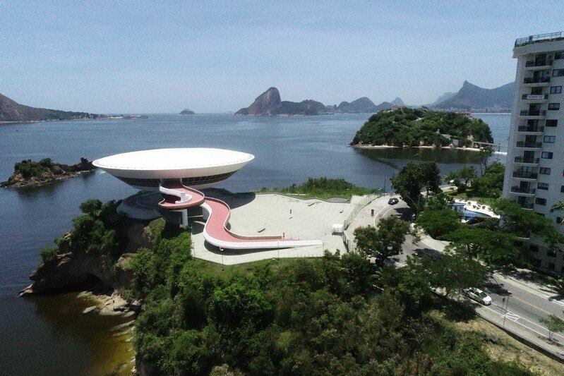 Niterói foi uma das cidades afetadas pela falta de luz
