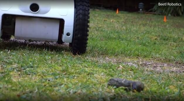 O dono do animal consegue configurar os limites do espaço físico em que o robô pode se locomover e assim evitar acidentes