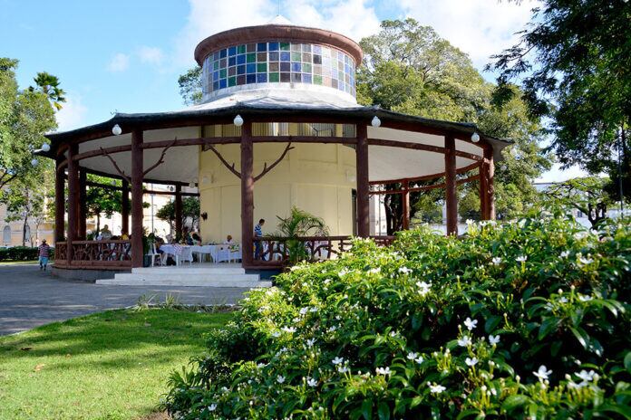 Pavilhão do Chá, Crochê