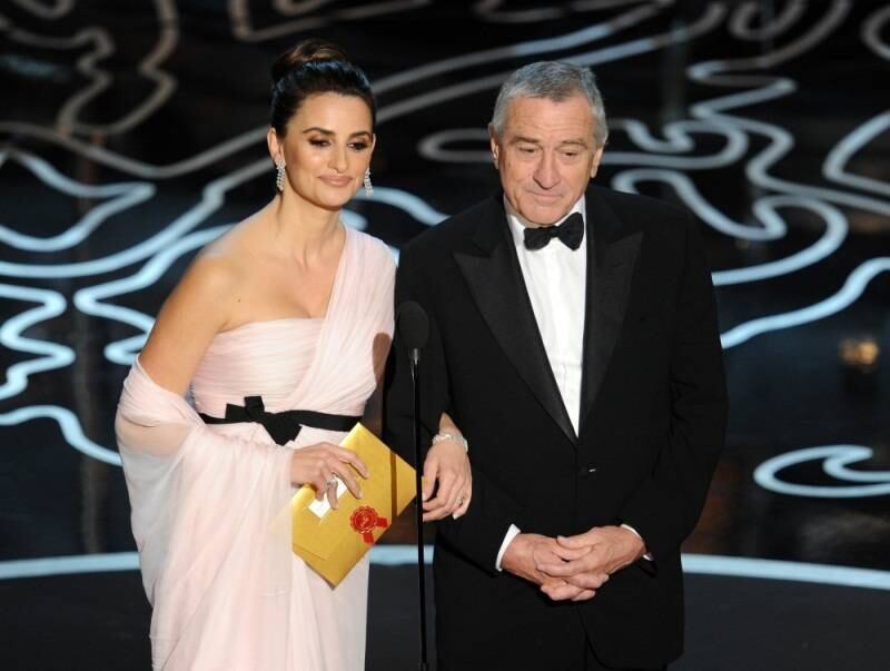 Penélope Cruz e Robert De Niro entregam Melhores Roteiros