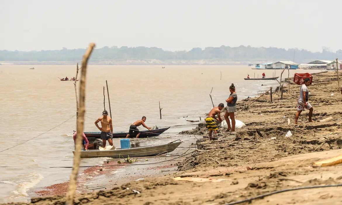 Situação afeta 13 municípios brasileiros atingidos por desastres naturais