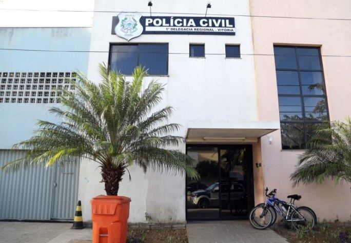 Folha Vitória - Cidades 4