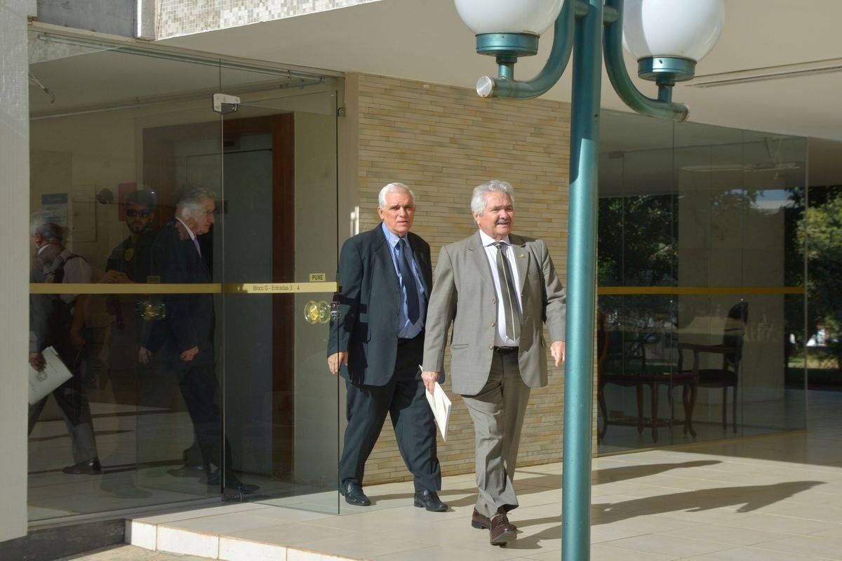 O ex-ministro foi preso em um apartamento do Senado Federal, onde mora com a mulher, em Brasília