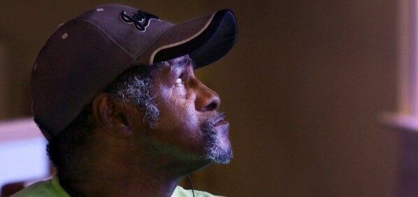 Convicto de
que não praticou os crimes, McKinney lamenta as acusações.

— Eu ainda não consigo acreditar porque eu
pensei que fosse um sonho ou alguma outra coisa