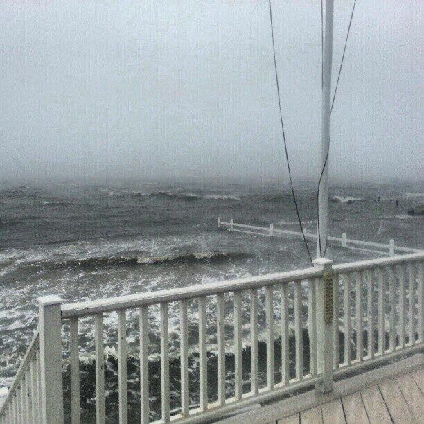 Ainda em Nova Jersey, a região de Long Beach Island sofreu com a tempestade