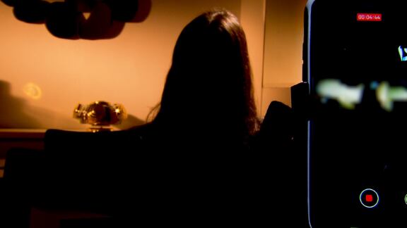 Câmera Record mostra o drama de mulheres que tiveram imagens íntimas vazadas na internet