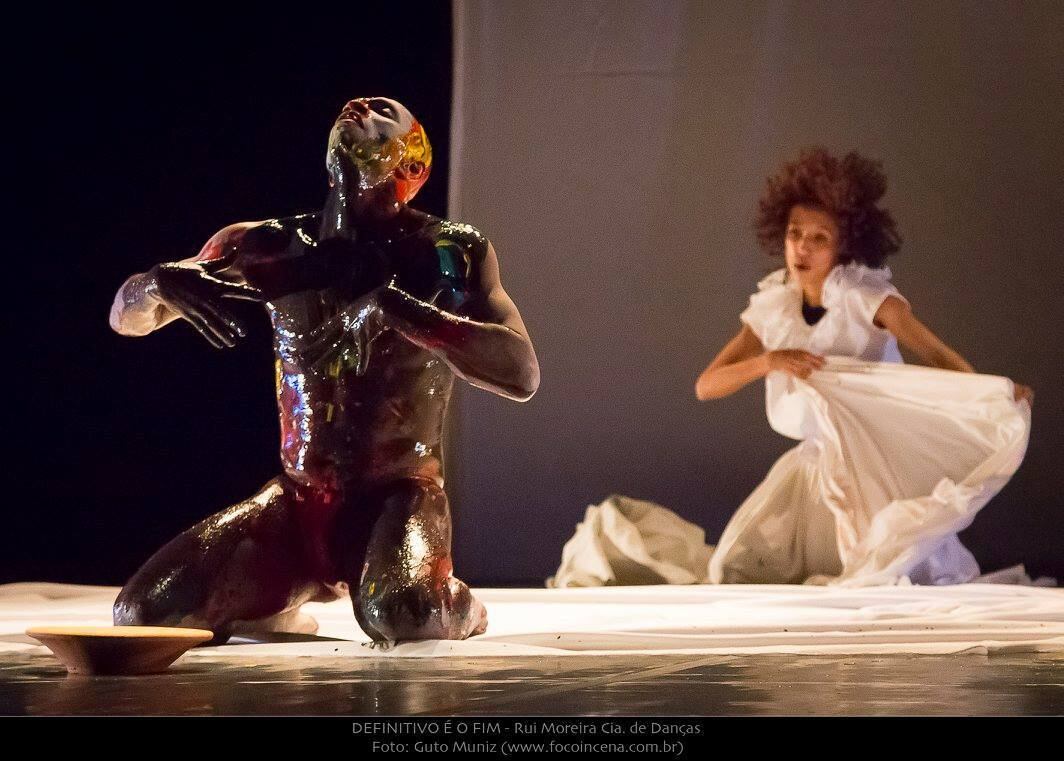 Festival X-Tudo Cultural - Entre o dia 6 e 29 de julho acontece a oitava edição do Festival X-Tudo SESI Cultural, que leva para a rede de teatros SESI do Estado do Rio uma série de apresentações de música, teatro, dança, exposição, debates, oficinas e atrações para o público infantil. Na edição deste ano, o tema do festival é a “Cultura Negra” e seus desdobramentos na sociedade. Todas as atrações são a preços populares: R$ 10 (inteira) e R$ 5 (meia), ou com entrada franca. Mais informações: https://goo.gl/v4PZJR