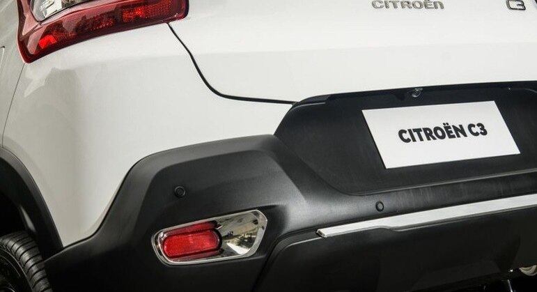 Modelo traz sensores de estacionamento dianteiros e traseiros