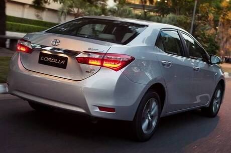 Sedã poderá receber câmera de ré acoplada ao GPS