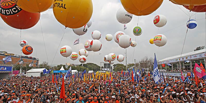 Depois de abril, o próximo feriado nacional cai em 1º de maio, uma quinta-feira. Se o patrão for bonzinho, dá para negociar a sexta-feira e conseguir quatro dias de folga. Mas isso depende da negociação entre empregador e empregado, porque feriado mesmo é só a quinta-feira