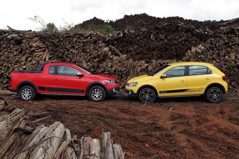 Apesar do visual similar, a dupla diferencia-se especialmente pelas medidas — a Saveiro é mais alta e possui o entre-eixos mais longo

LEIA AQUI TESTE COMPLETO

Quer saber tudo sobre carros? Acesse R7.com/carros
