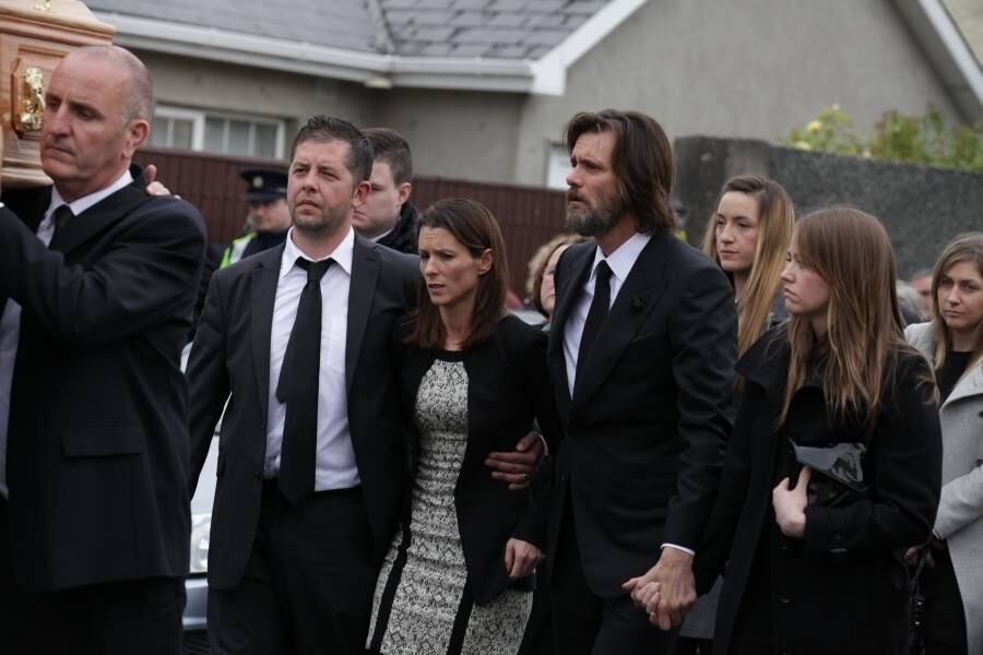 O corpo da maquiadora de 30 anos foi enterrado na Irlanda na manhã deste sábado (10)