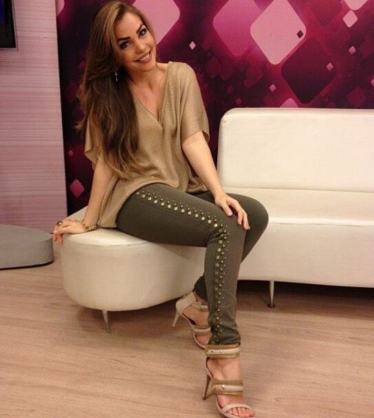 Pâmela ficou bastante conhecida após ter seu nome envolvido em polêmicas em relação à residência oficial do governador. O Tribunal de Contas da Paraíba concluiu que "inúmeros mimos da primeira-dama não são pagos somente com o salário” de Ricardo Coutinho