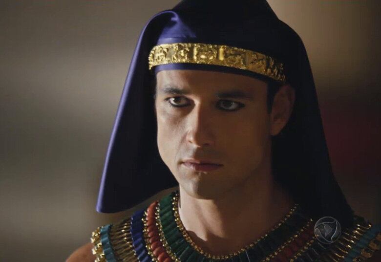 Sergio Marone interpreta Ramses na trama