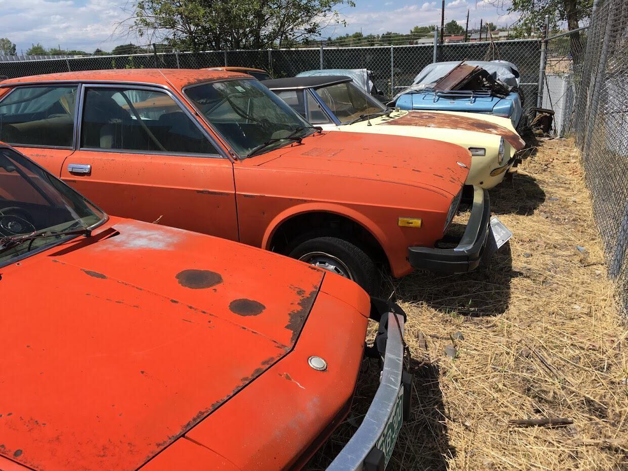 Há vários Fiat 850 coupé, que chegou a fazer sucesso nos EUA no final dos anos 1960