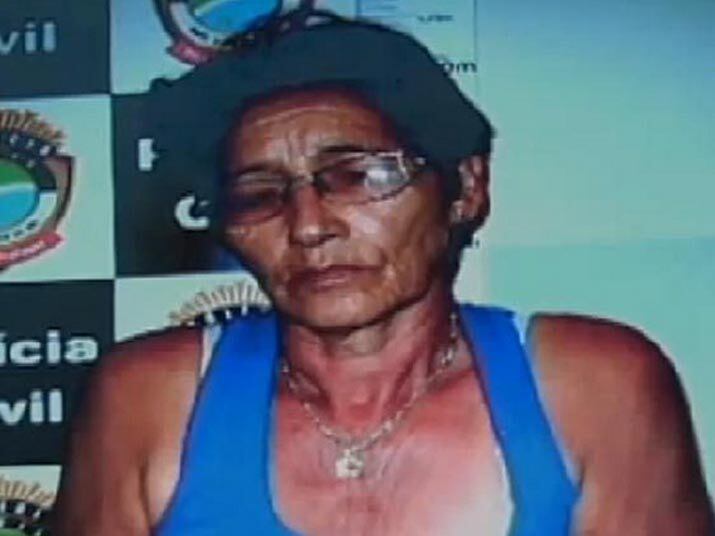 Você não iria gostar de arrumar uma confusão com esta mulher. Após discussão banal com o marido, ela cortou o corpo do rapaz em vários pedaços e guardou dentro de um freezer. Assista ao vídeo!
+ Quer ver tudo o que rolou no Cidade Alerta? Veja a íntegra no R7 Play