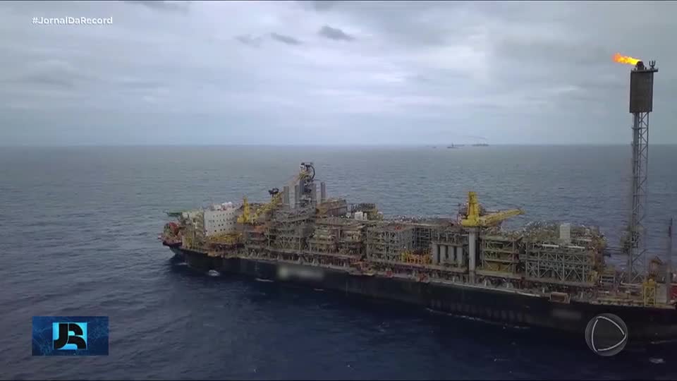 Petroleira britânica afirma que fez a maior descoberta de petróleo em 25 anos no litoral brasileiro