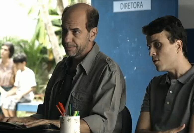 Já Roberto Bomtempo,
o interprete de Sereno, lamenta a situação em que as crianças vivem no mundo.

— O Conselho Tutelar é um órgão de extrema importância. Infelizmente,
hoje, vivemos numa sociedade muito violenta

+ Veja toda a programação da Record no R7 Play