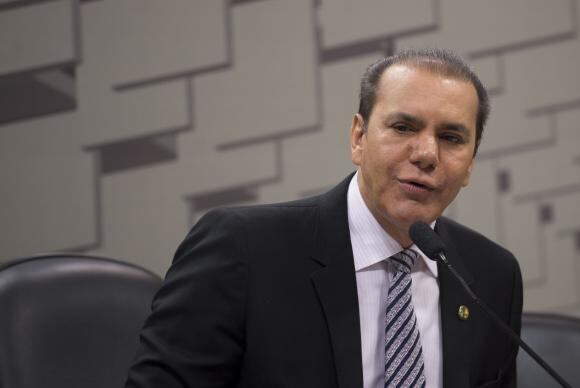 Oliveira (foto) diz que processo será feito "de maneira clara"