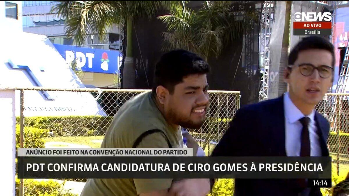 Nilson Klava foi empurrado por manifestante ao vivo
